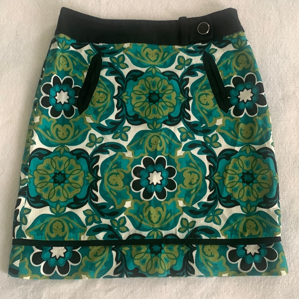 Ann Taylor petites mini skirt for sale the color just make your day with zipper
